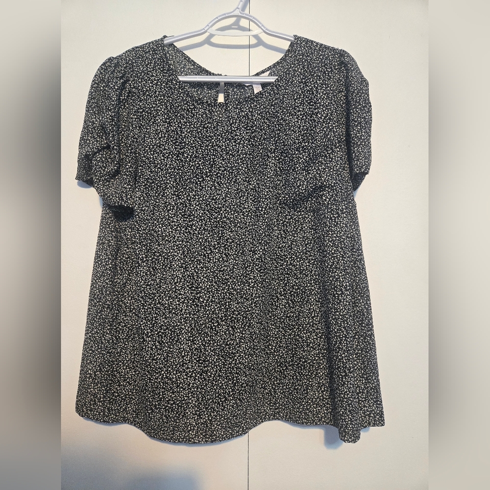 Lauren Conrad Black and White Floral Blouse